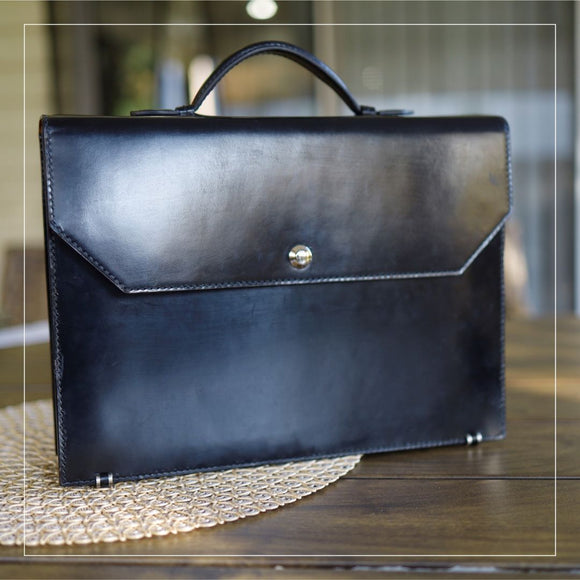 The HUE Briefcase 'California' (Bridle Leather)