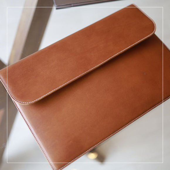 The HUE Laptop Sleeve (Buttero Leather)
